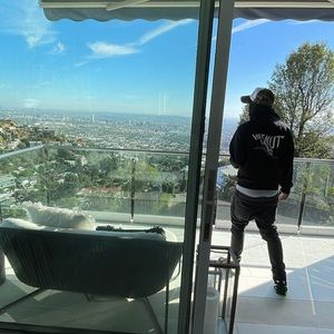 Meet your Posher, Gerron